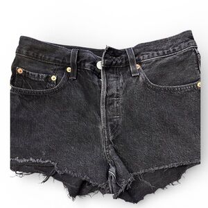 Women's Levi's 501 Black denim cutoff 5 button frayed Jean Shorts Size Small